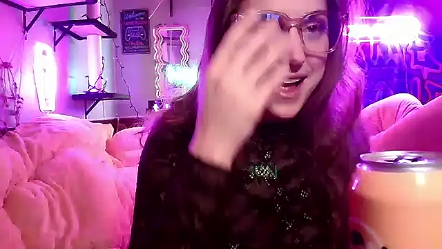 Snapshot of mirannacult chatting on 3, 3, 2025 mirannacult online show from 3, 3, 2025
