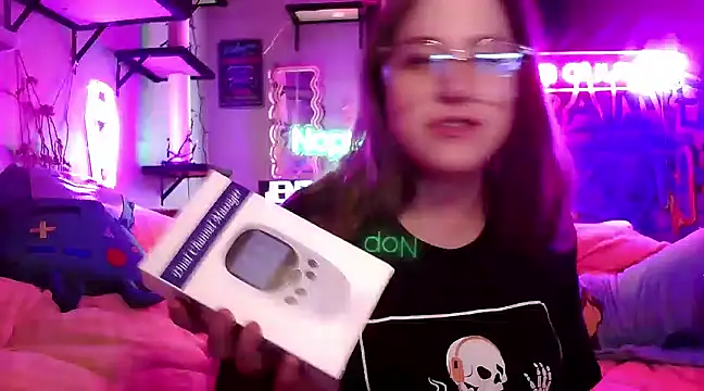 Snapshot of mirannacult chatting on 6, 3, 2025 mirannacult online show from 6, 3, 2025