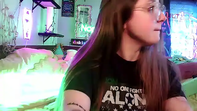 Snapshot of mirannacult chatting on 8, 3, 2025 mirannacult online show from 8, 3, 2025