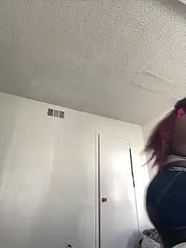 LillShayy online show from 11, 10, 2025