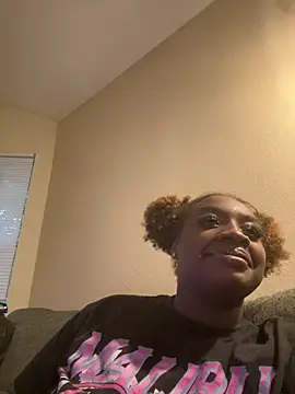 LillShayy online show from 24, 4, 2026