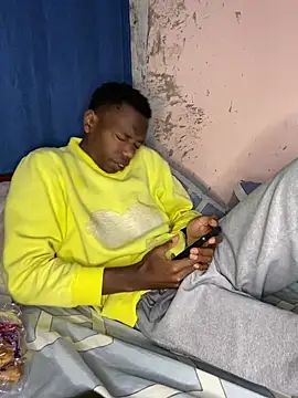 Snapshot of fireboyafrica chatting on 3, 11, 2025 fireboyafrica online show from 3, 11, 2025