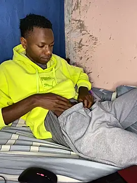 Snapshot of fireboyafrica chatting on 5, 11, 2025 fireboyafrica online show from 5, 11, 2025