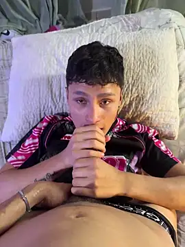 Snapshot of pipeynick chatting on 12, 12, 2024 pipeynick online show from 12, 12, 2024