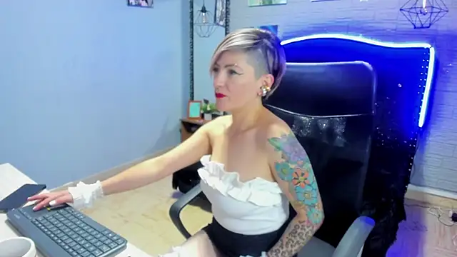 Maria fernandaxxx  online show from 7, 12, 2024