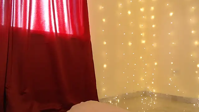 Snapshot of _maiahairy_ chatting on 1, 12, 2024 maiahairy online show from 1, 12, 2024