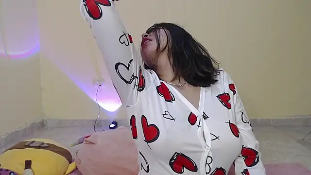 Snapshot of _maiahairy_ chatting on 27, 2, 2025 maiahairy online show from 27, 2, 2025