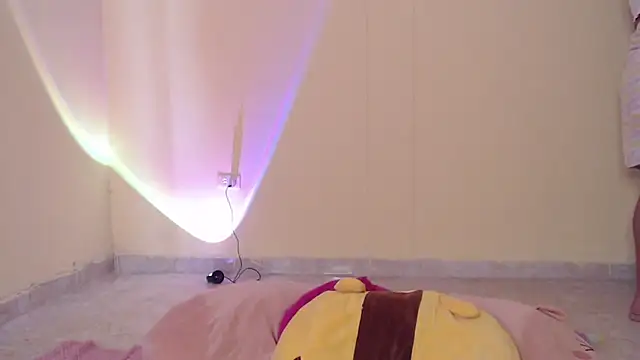 Snapshot of _maiahairy_ chatting on 19, 3, 2025 maiahairy online show from 19, 3, 2025