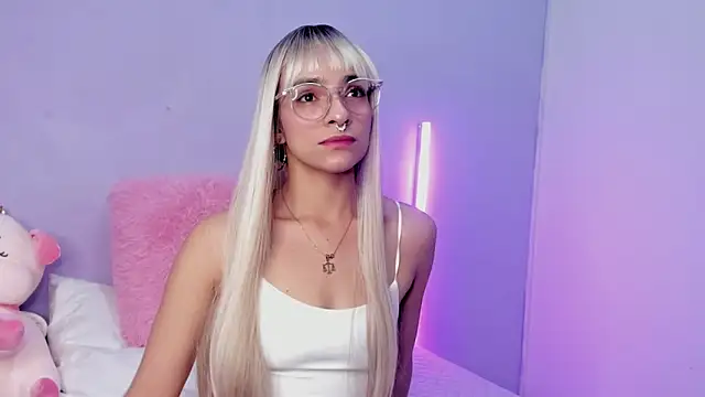 Snapshot of Scarlet_Red_ chatting on 24, 1, 2025 Scarlet Red  online show from 24, 1, 2025