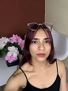 Snapshot of Scarlet_Red_ chatting on 7, 10, 2025 Scarlet Red  online show from 7, 10, 2025