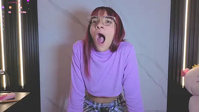 Scarlet Red  online show from 13, 2, 2026