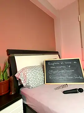 SOFIASWEETSECRETT online show from 7, 11, 2025