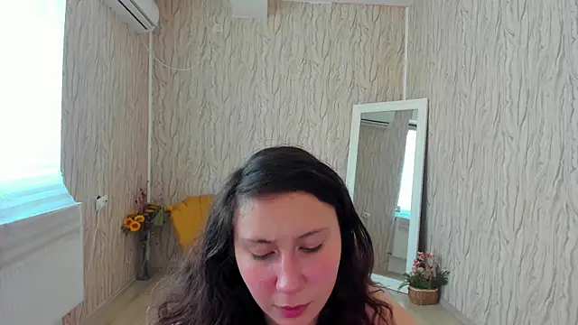 AishaRouhi online show from 8, 1, 2025