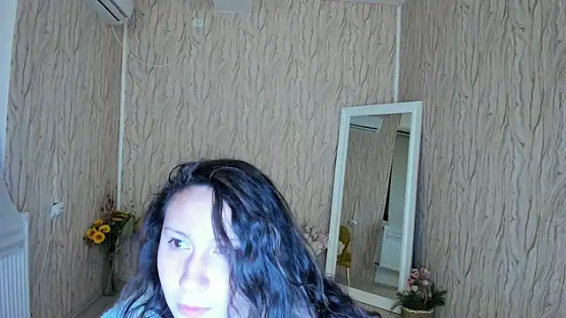 AishaRouhi online show from 11, 1, 2025