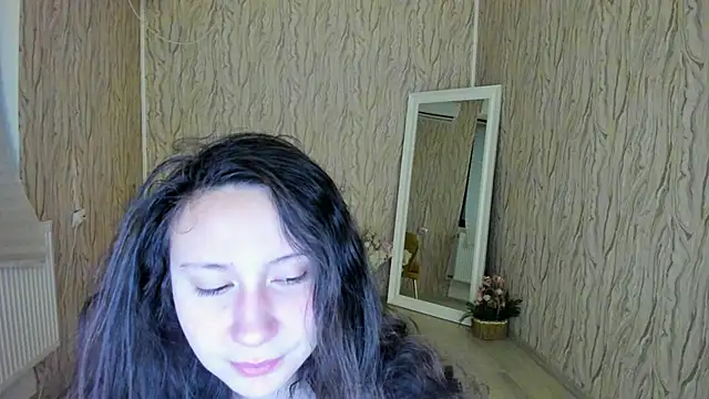 AishaRouhi online show from 13, 1, 2025