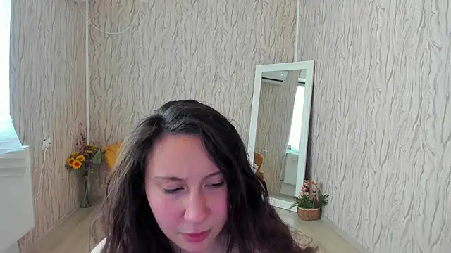 AishaRouhi online show from 13, 1, 2025