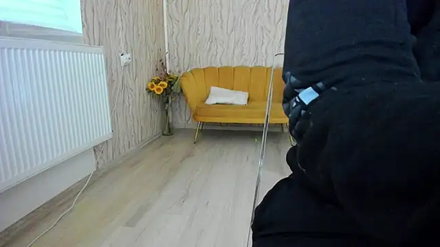 AishaRouhi online show from 13, 3, 2025