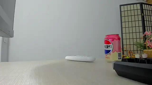 AishaRouhi online show from 9, 9, 2025