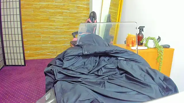 AishaRouhi online show from 2, 3, 2026