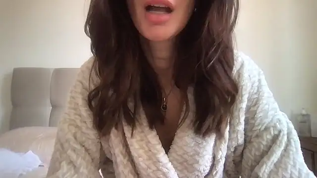 Snapshot of paolajonez chatting on 5, 10, 2025 paolajonez online show from 5, 10, 2025