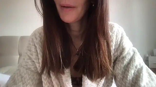 Snapshot of paolajonez chatting on 15, 10, 2025 paolajonez online show from 15, 10, 2025