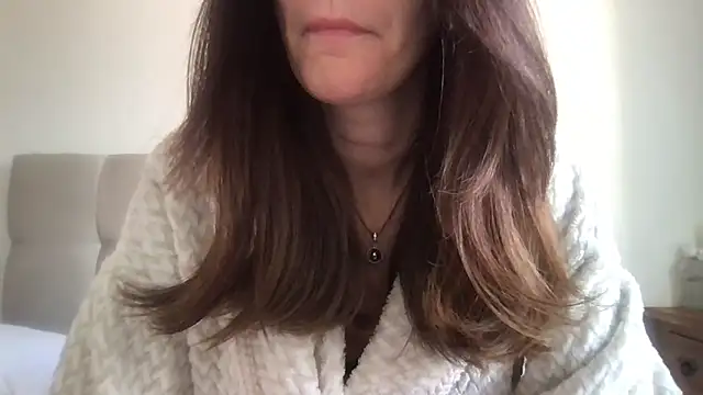 Snapshot of paolajonez chatting on 25, 10, 2025 paolajonez online show from 25, 10, 2025