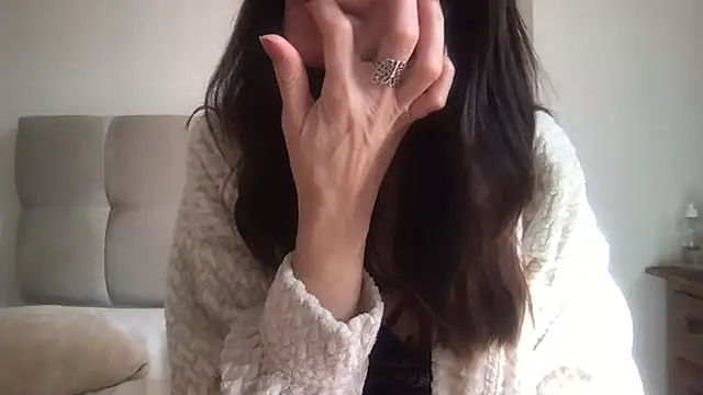 paolajonez online show from 16, 5, 2026