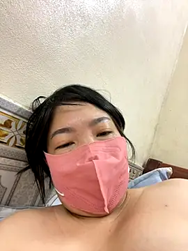 Snapshot of Hachi_Sweetbabie_ chatting on 8, 10, 2025 Hachi Sweetbabie  online show from 8, 10, 2025