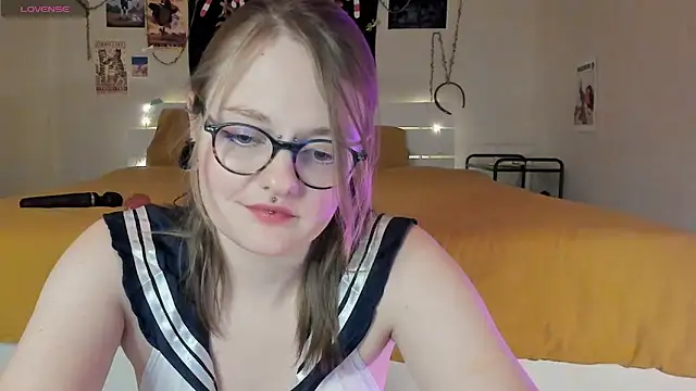 Snapshot of BebKonie chatting on 22, 12, 2024 BebKonie online show from 22, 12, 2024