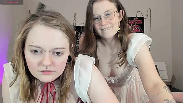 Snapshot of BebKonie chatting on 2, 1, 2025 BebKonie online show from 2, 1, 2025