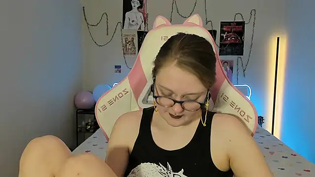 Snapshot of BebKonie chatting on 17, 2, 2025 BebKonie online show from 17, 2, 2025