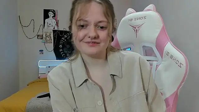 Snapshot of BebKonie chatting on 28, 2, 2025 BebKonie online show from 28, 2, 2025