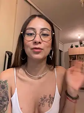 Snapshot of juanasnz99 chatting on 10, 1, 2025 juanasnz99 online show from 10, 1, 2025