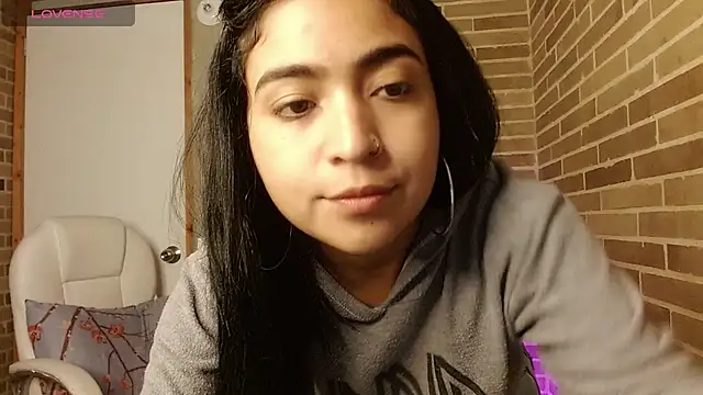 helenacyruss online show from 3, 2, 2026