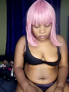 Snapshot of Queenshaz01 chatting on 12, 1, 2025 Queenshaz01 online show from 12, 1, 2025