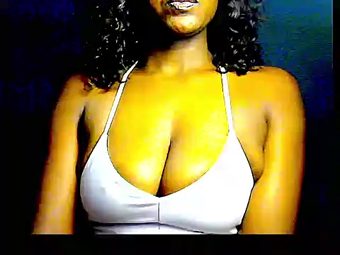 Snapshot of lilylovexx chatting on 6, 8, 2026 lilylovexx online show from 6, 8, 2026