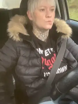 poussichienne online show from 24, 11, 2025