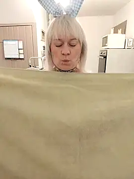 poussichienne online show from 21, 2, 2026