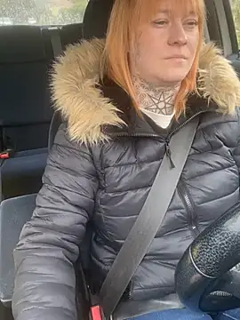 poussichienne online show from 28, 3, 2026