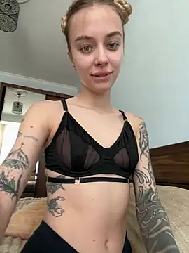 Snapshot of enjoy_my_beauty chatting on 1, 6, 2026 enjoy my beauty online show from 1, 6, 2026