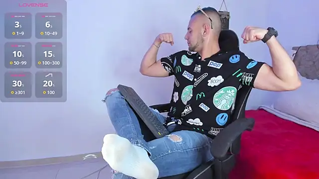 Snapshot of Damon_Bakert chatting on 8, 11, 2025 Damon Bakert online show from 8, 11, 2025