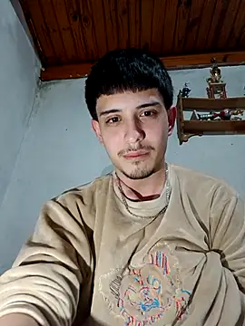 Snapshot of Elvergonn2105 chatting on 14, 10, 2025 Elvergonn2105 online show from 14, 10, 2025