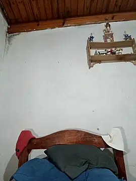 Snapshot of Elvergonn2105 chatting on 1, 11, 2025 Elvergonn2105 online show from 1, 11, 2025