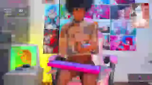 Effy Marinn online show from 11, 2, 2025