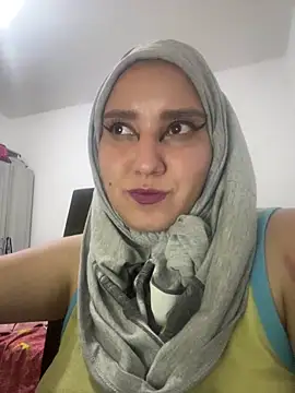 Snapshot of hannahayat chatting on 17, 4, 2026 hannahayat online show from 17, 4, 2026