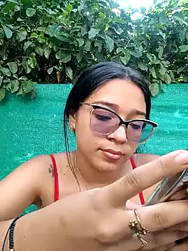 -VICKKY online show from 11, 1, 2025