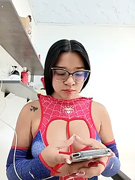 Snapshot of -VICKKY chatting on 2, 10, 2025 -VICKKY online show from 2, 10, 2025