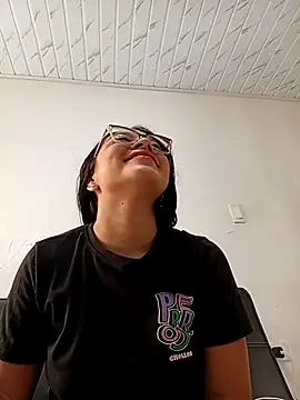 -VICKKY online show from 1, 11, 2025