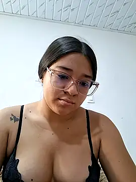 -VICKKY online show from 6, 6, 2026