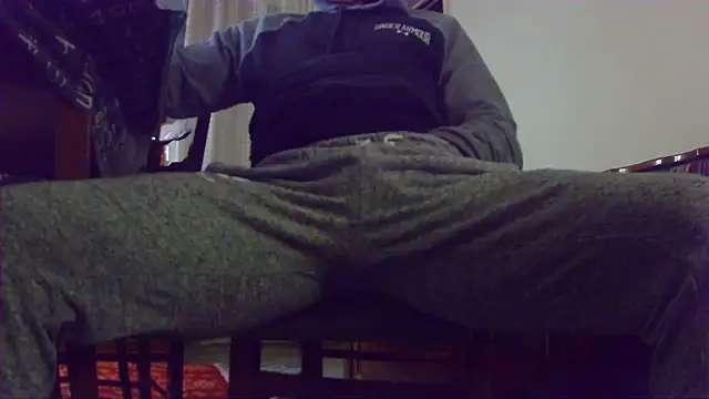 Snapshot of wolfman38 chatting on 14, 10, 2025 wolfman38 online show from 14, 10, 2025